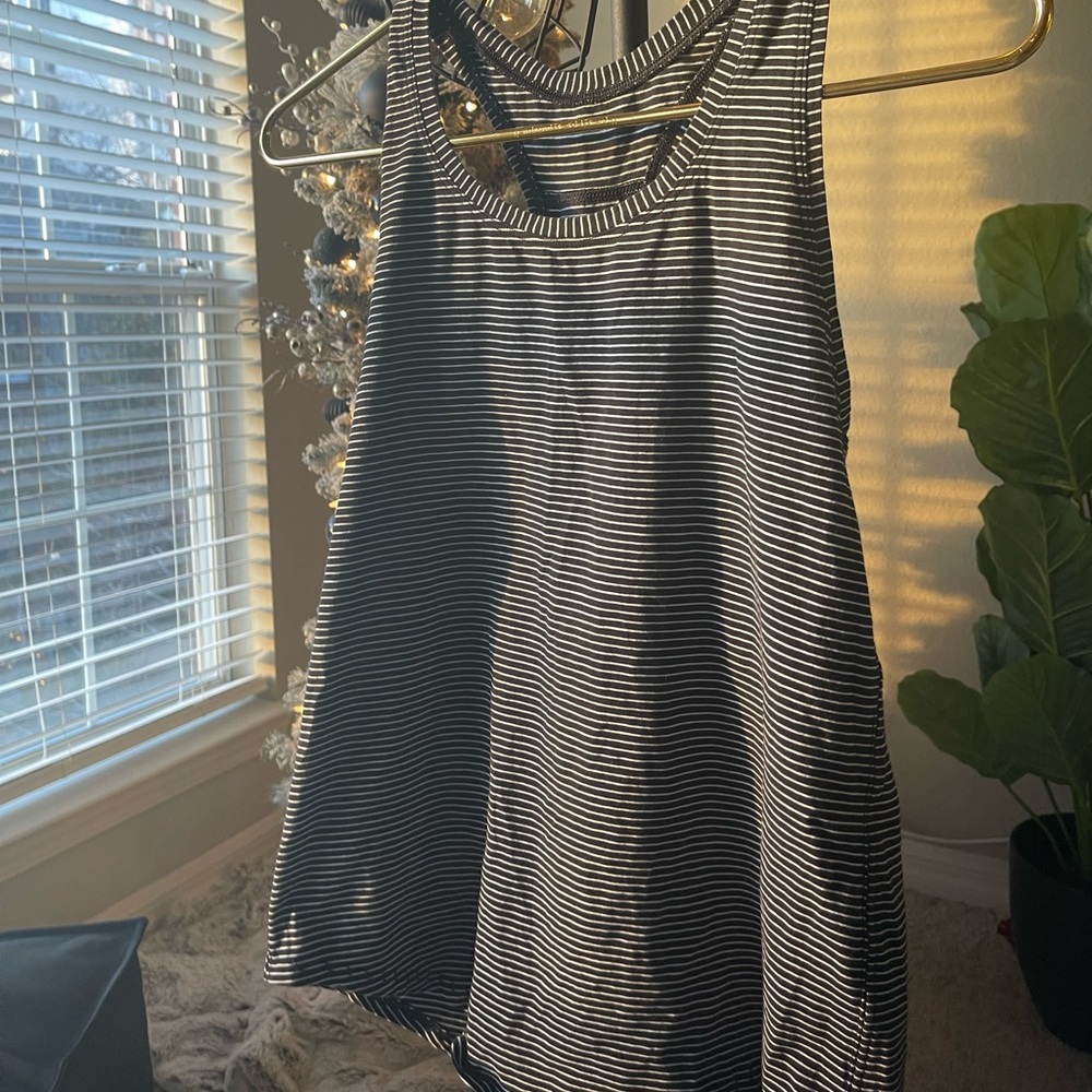 Lululemon Pleated Razor Tank - Picture 3 of 4